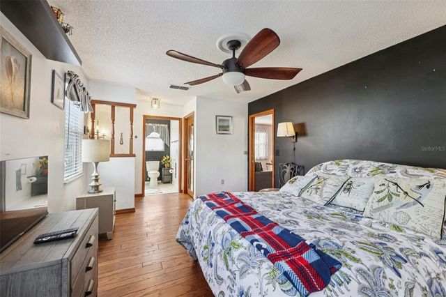 12 BRIGADOON CIRCLE, Leesburg, FL 34788