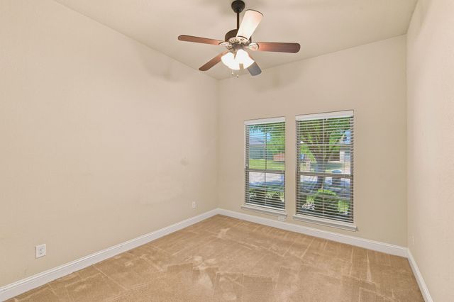 5610 Paradise Drive, Midlothian, TX 76065