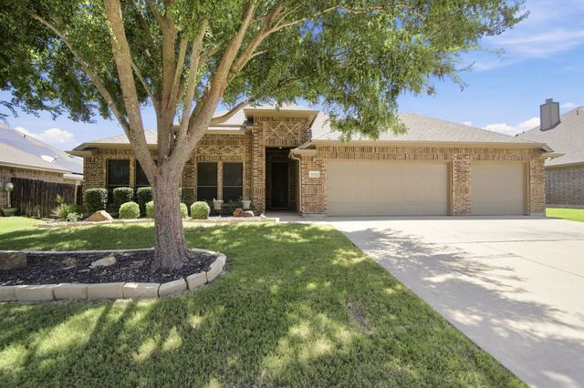 5610 Paradise Drive, Midlothian, TX 76065