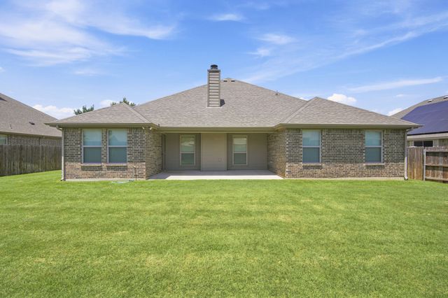 5610 Paradise Drive, Midlothian, TX 76065
