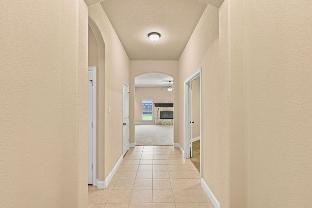 5610 Paradise Drive, Midlothian, TX 76065