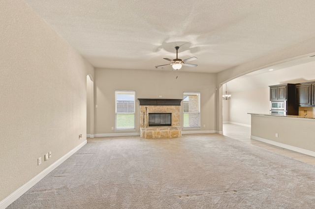 5610 Paradise Drive, Midlothian, TX 76065