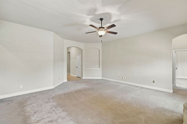 5610 Paradise Drive, Midlothian, TX 76065