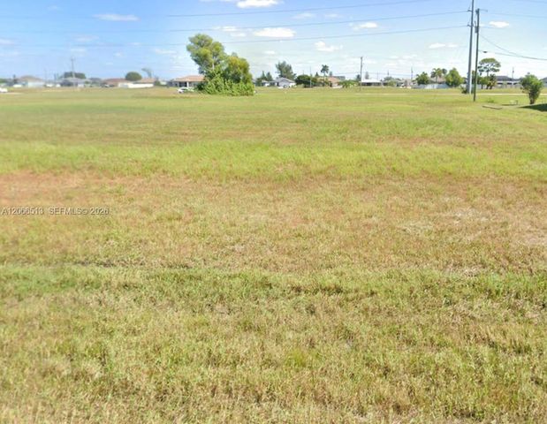 1717 NW Juanita Place, Cape Coral, FL 33993