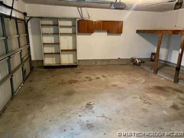 4120 S Maple Avenue E, Broken Arrow, OK 74011