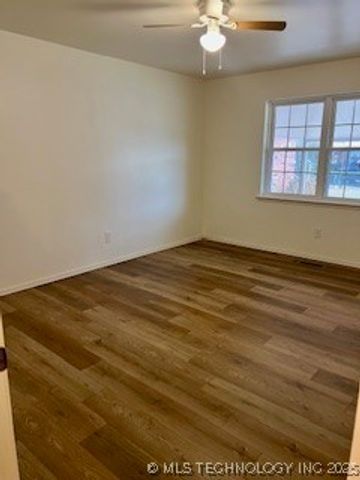 4120 S Maple Avenue E, Broken Arrow, OK 74011