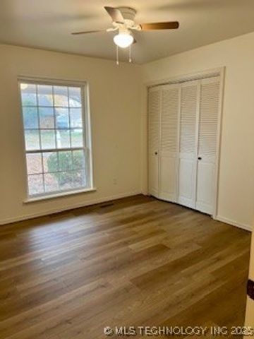 4120 S Maple Avenue E, Broken Arrow, OK 74011