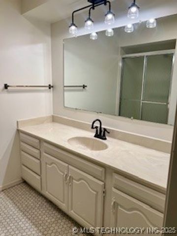 4120 S Maple Avenue E, Broken Arrow, OK 74011