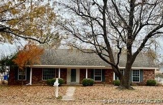 4120 S Maple Avenue E, Broken Arrow, OK 74011