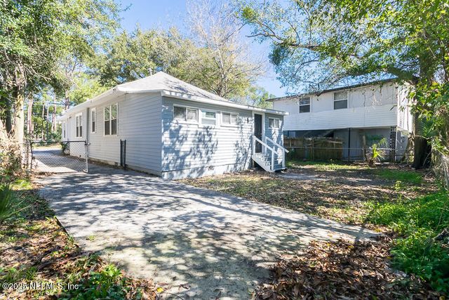 1342 GOLFAIR Boulevard, Jacksonville, FL 32209