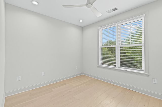 200 River Landing Drive Unit 102e, Daniel Island, SC 29492