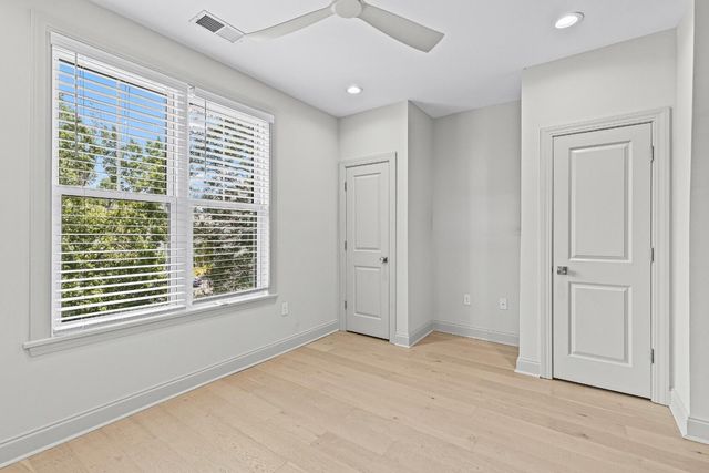 200 River Landing Drive Unit 102e, Daniel Island, SC 29492
