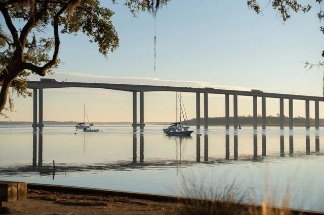 200 River Landing Drive Unit 102e, Daniel Island, SC 29492