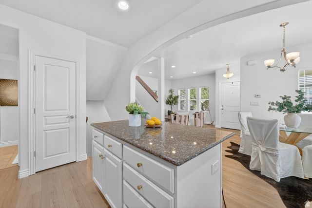 4628 W OYSTER SHELL RD, South Jordan, UT 84009