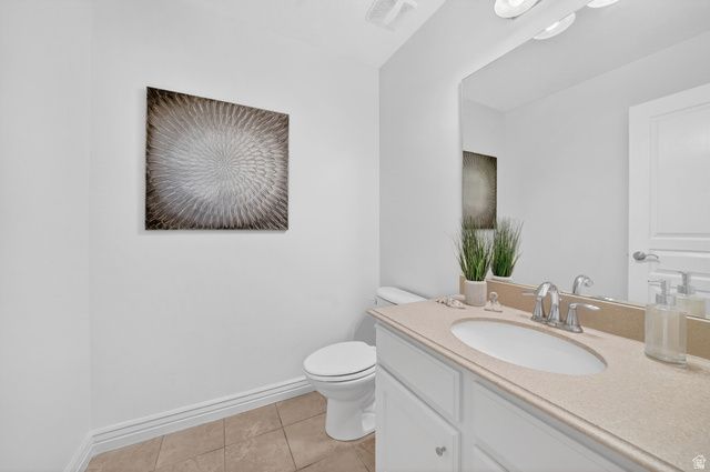 4628 W OYSTER SHELL RD, South Jordan, UT 84009