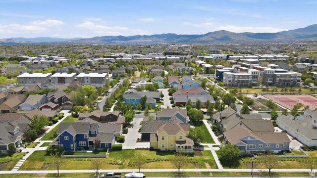 4628 W OYSTER SHELL RD, South Jordan, UT 84009