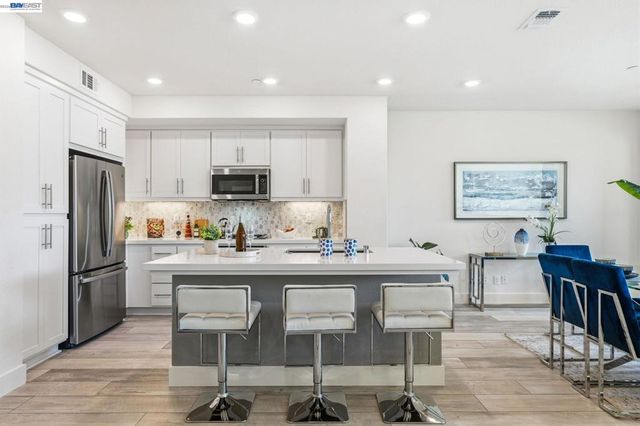 5581 Dublin Blvd, Dublin, CA 94568