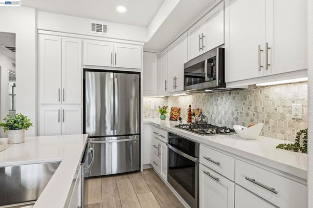 5581 Dublin Blvd, Dublin, CA 94568