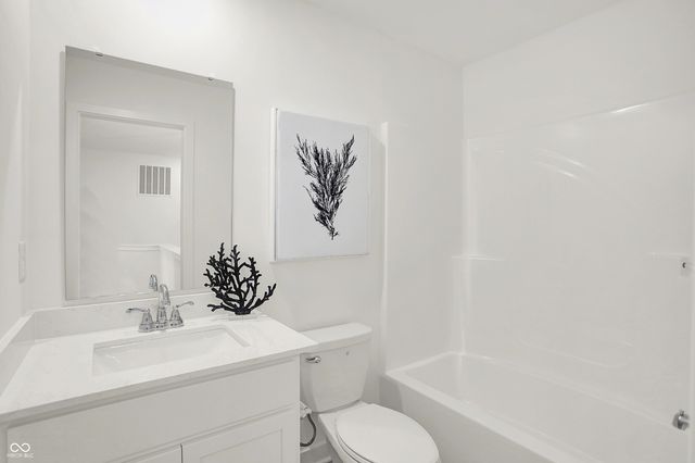 8125 Ridge Line Drive, Pendleton, IN 46064
