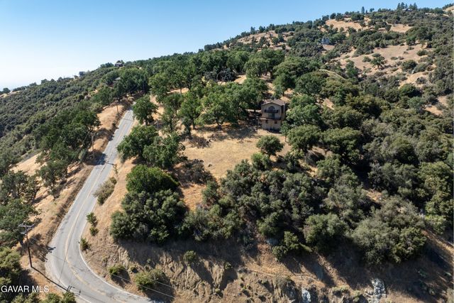 30131 Starland Drive, Tehachapi, CA 93561