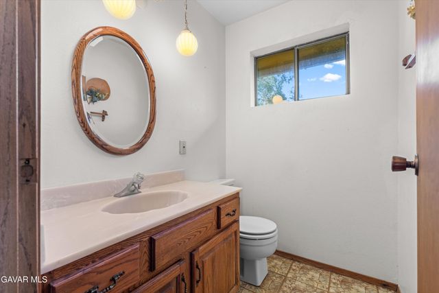 30131 Starland Drive, Tehachapi, CA 93561