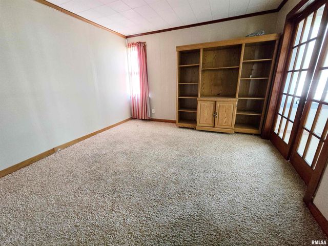 900 S 16TH Street, Herrin, IL 62948