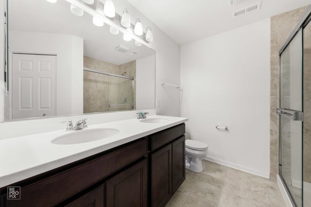 7109 Hidden Green Circle 3302, Fox Lake, IL 60020