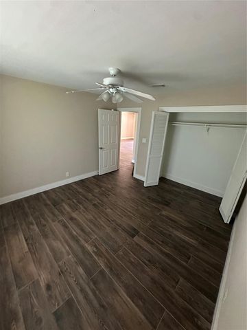 722 Indian Hill Boulevard, Livingston, TX 77351