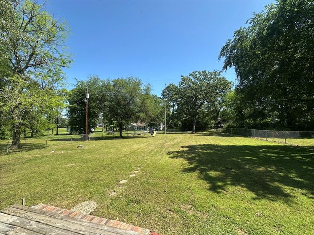 722 Indian Hill Boulevard, Livingston, TX 77351