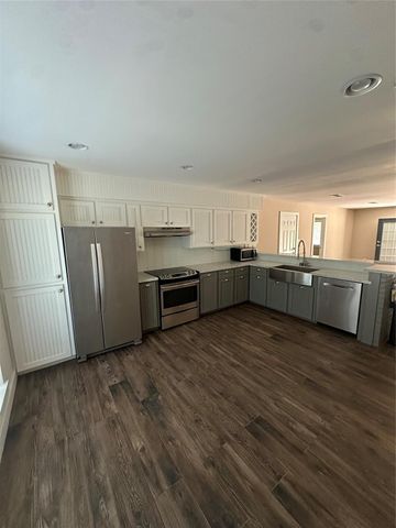 722 Indian Hill Boulevard, Livingston, TX 77351