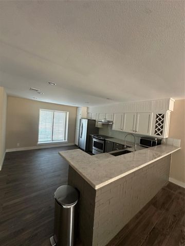 722 Indian Hill Boulevard, Livingston, TX 77351