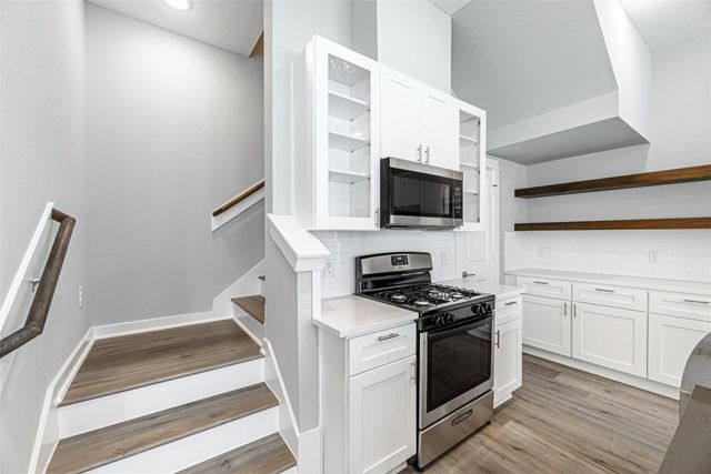 8423 Berry Brush Lane, Houston, TX 77022
