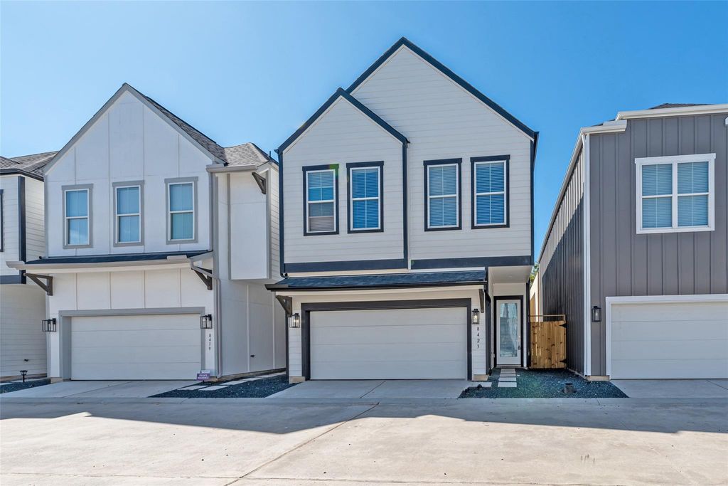 8423 Berry Brush Lane, Houston, TX 77022