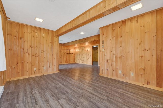 24 Coventry Circle, Mahopac, NY 10541