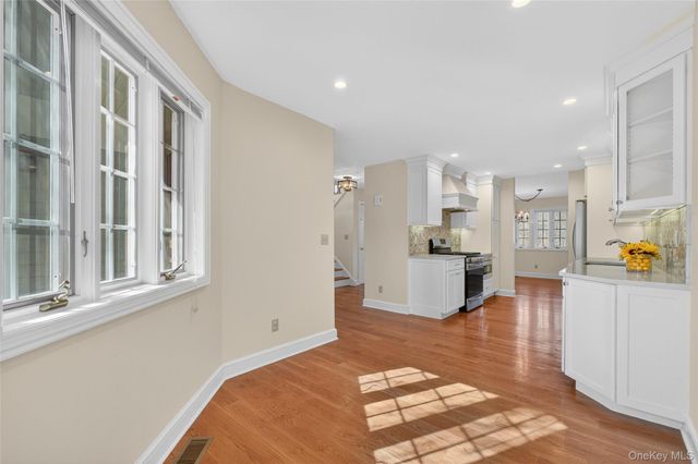 24 Coventry Circle, Mahopac, NY 10541