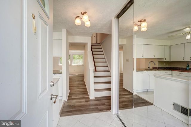 2880 S MEADE ST, Arlington, VA 22206