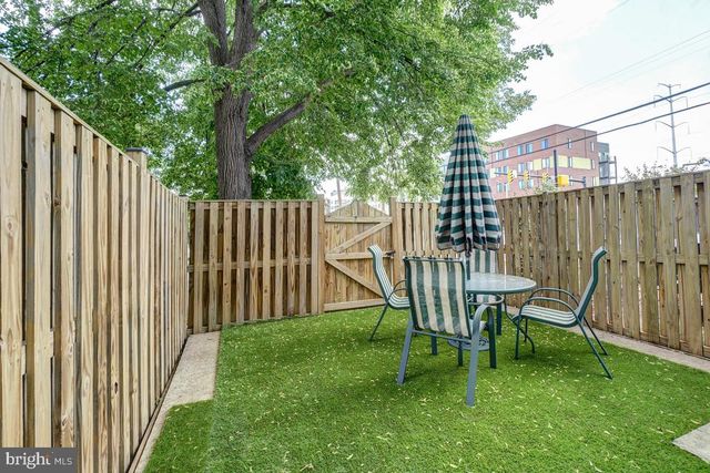 2880 S MEADE ST, Arlington, VA 22206