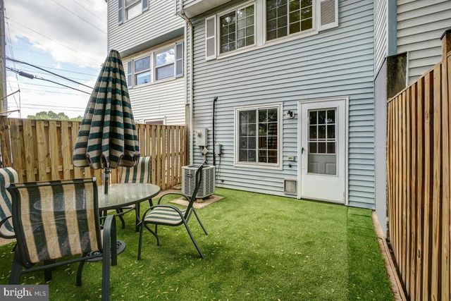 2880 S MEADE ST, Arlington, VA 22206