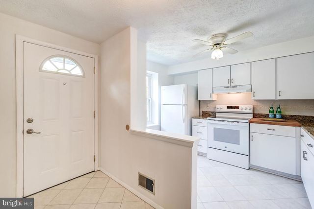 2880 S MEADE ST, Arlington, VA 22206