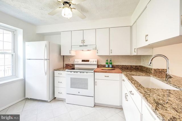 2880 S MEADE ST, Arlington, VA 22206