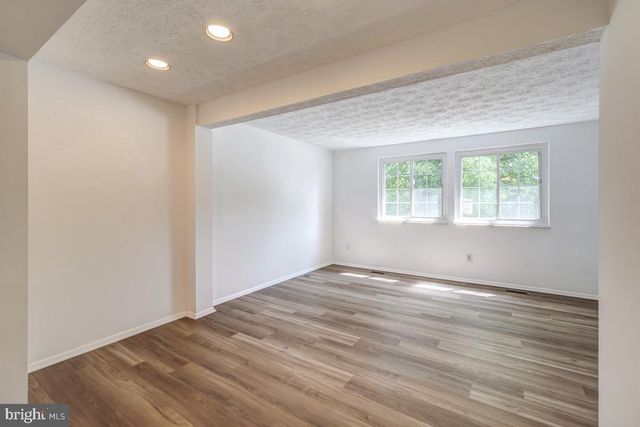 2880 S MEADE ST, Arlington, VA 22206