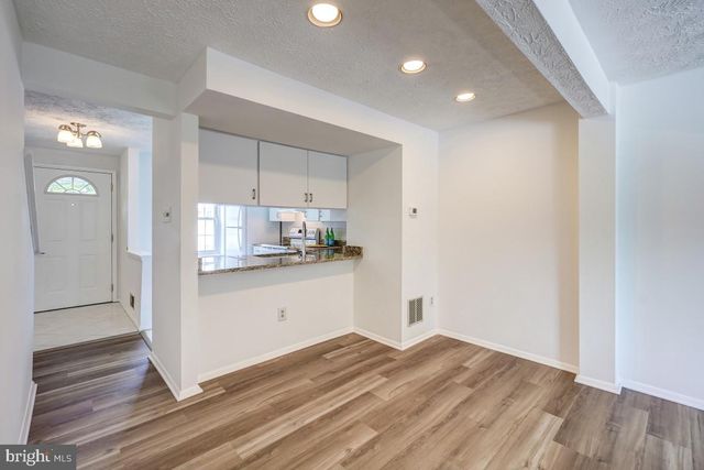 2880 S MEADE ST, Arlington, VA 22206