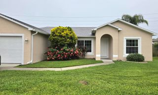823 Del Mar Circle, Melbourne, FL 32904