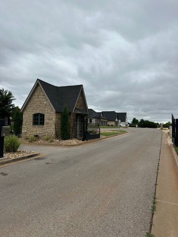 13208 Mackinac Island Drive, Oklahoma City, OK 73142