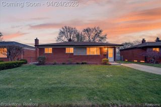 30428 Iroquois Drive, Warren, MI 48088