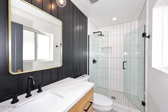 8302 E INDIANOLA Avenue, Scottsdale, AZ 85251