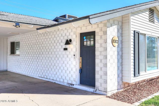 8302 E INDIANOLA Avenue, Scottsdale, AZ 85251