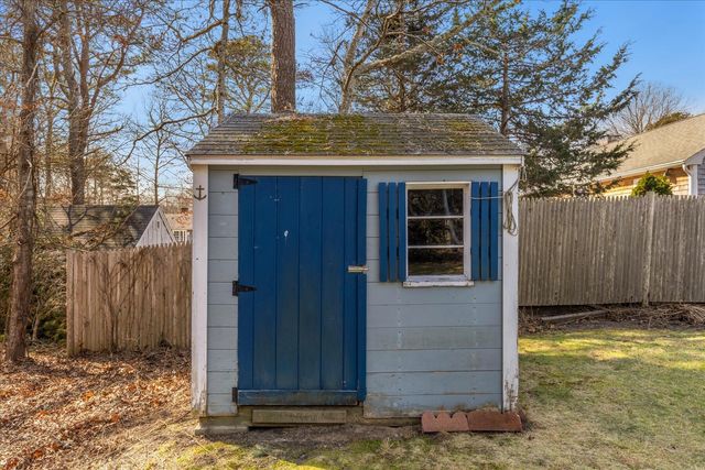 11 Sycamore Lane, South Dennis, MA 02660