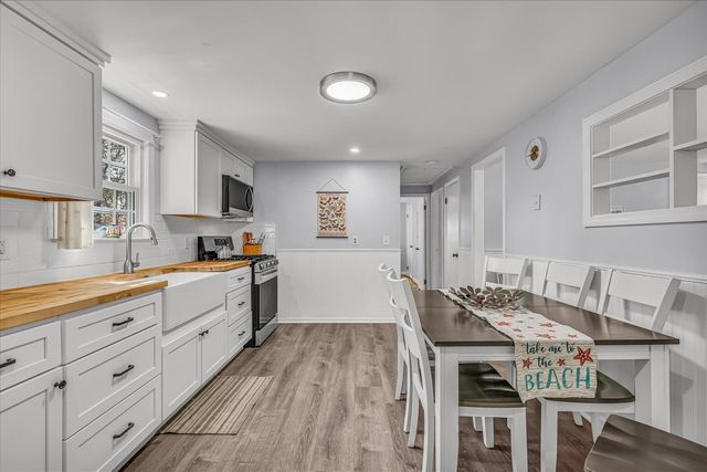 11 Sycamore Lane, South Dennis, MA 02660