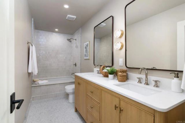 741 Santa Olivia, Solana Beach, CA 92075